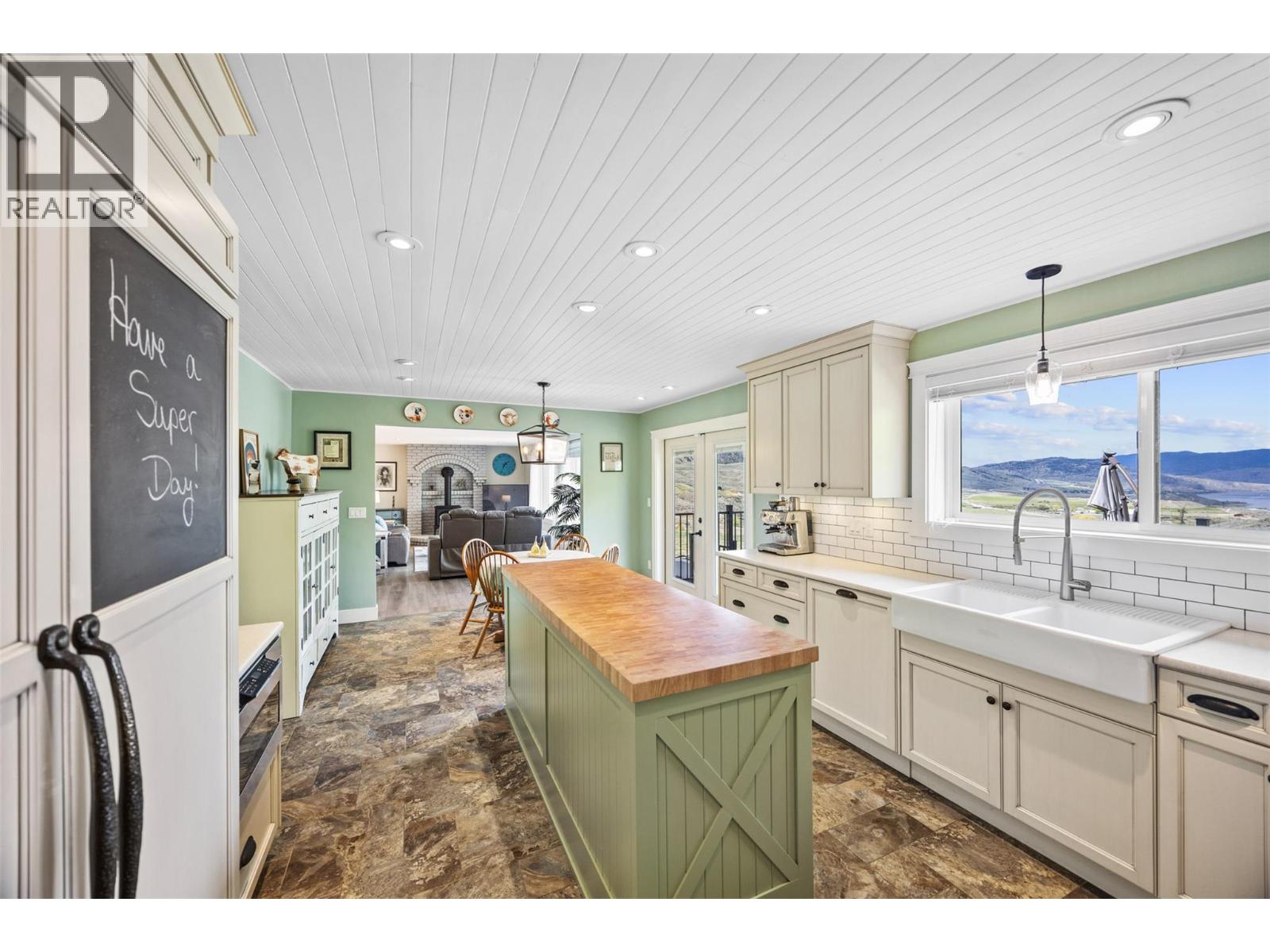 5884 CHERRY Road, Kamloops