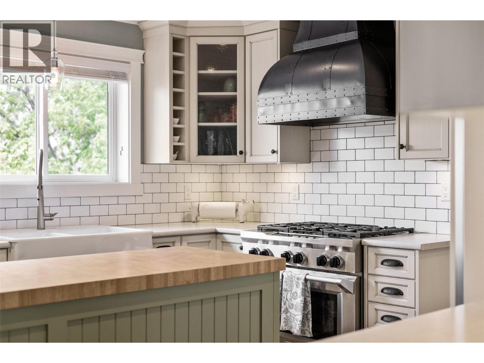 5884 CHERRY Road, Kamloops