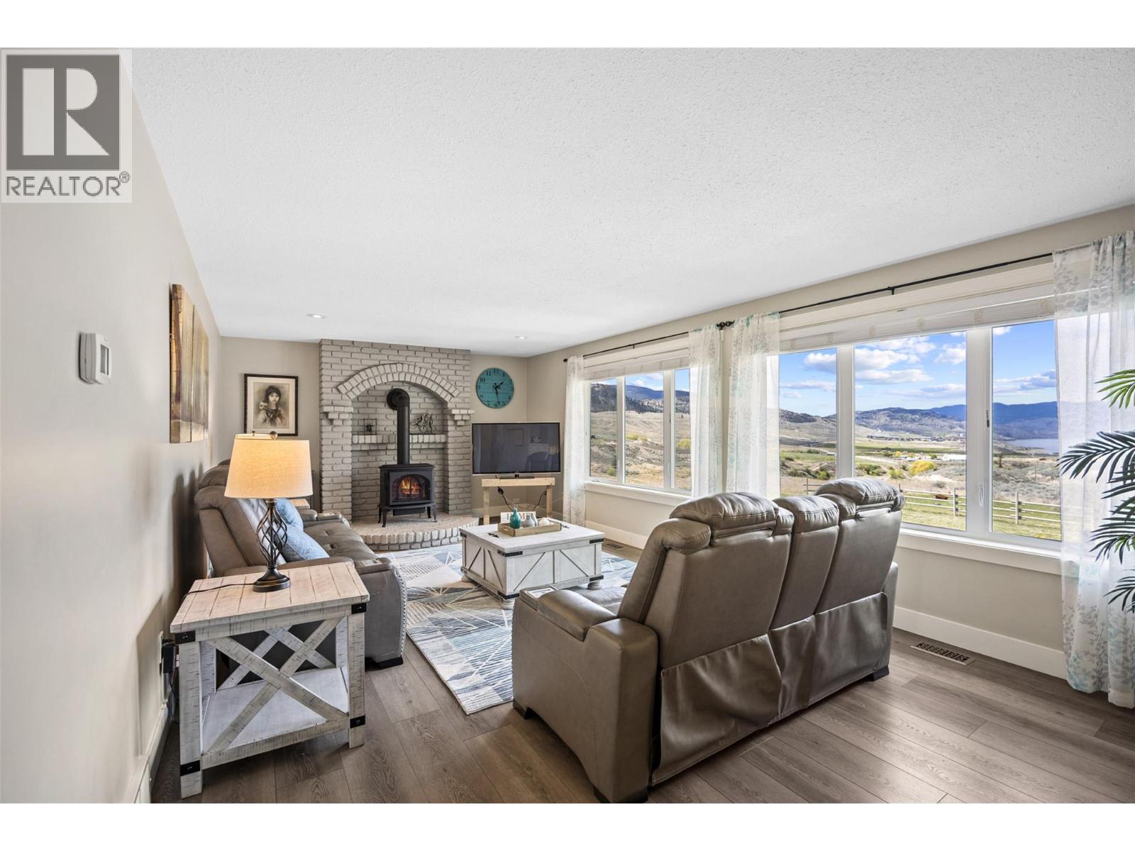 5884 CHERRY Road, Kamloops