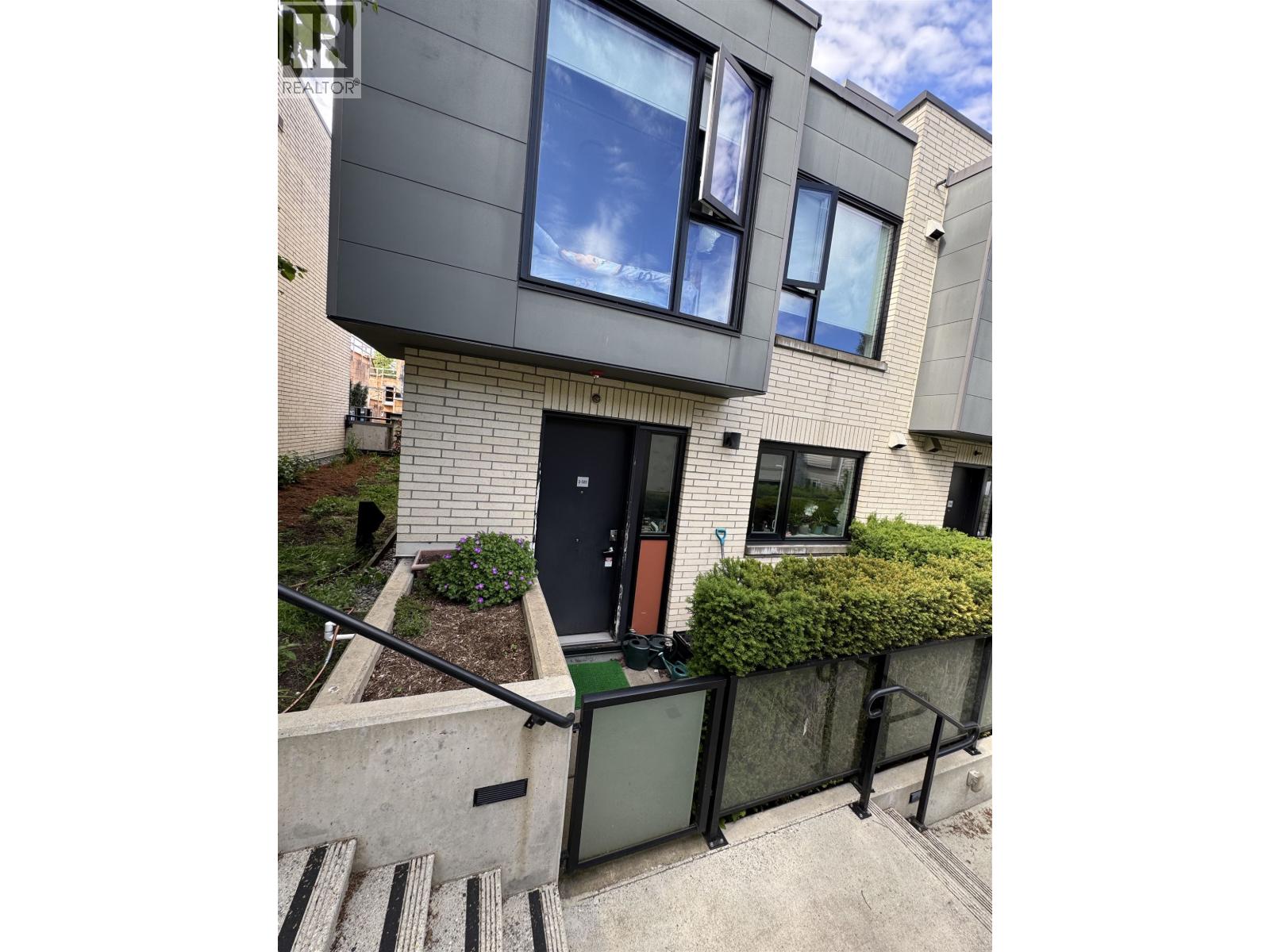 2 589 W KING EDWARD AVENUE, Vancouver