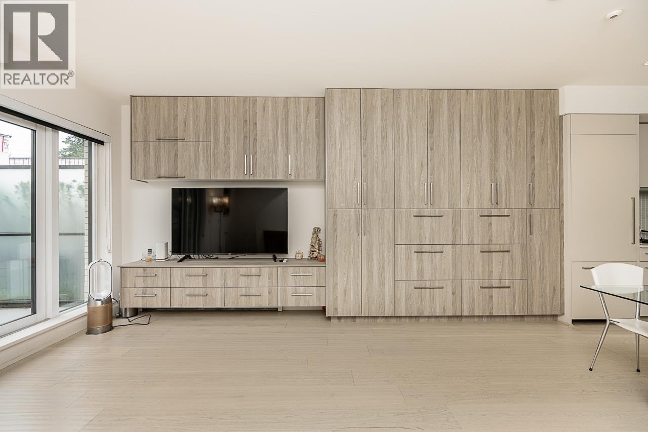 2 589 W KING EDWARD AVENUE, Vancouver