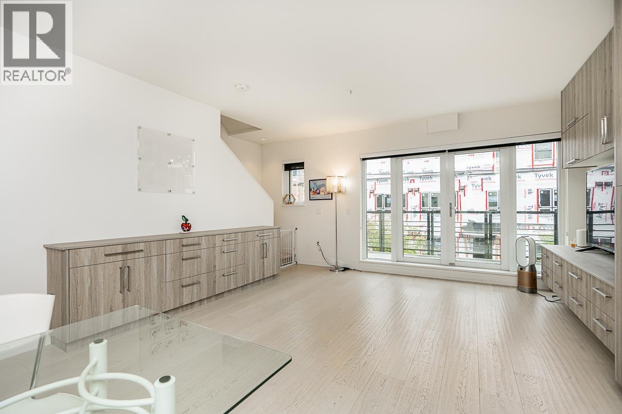 2 589 W KING EDWARD AVENUE, Vancouver