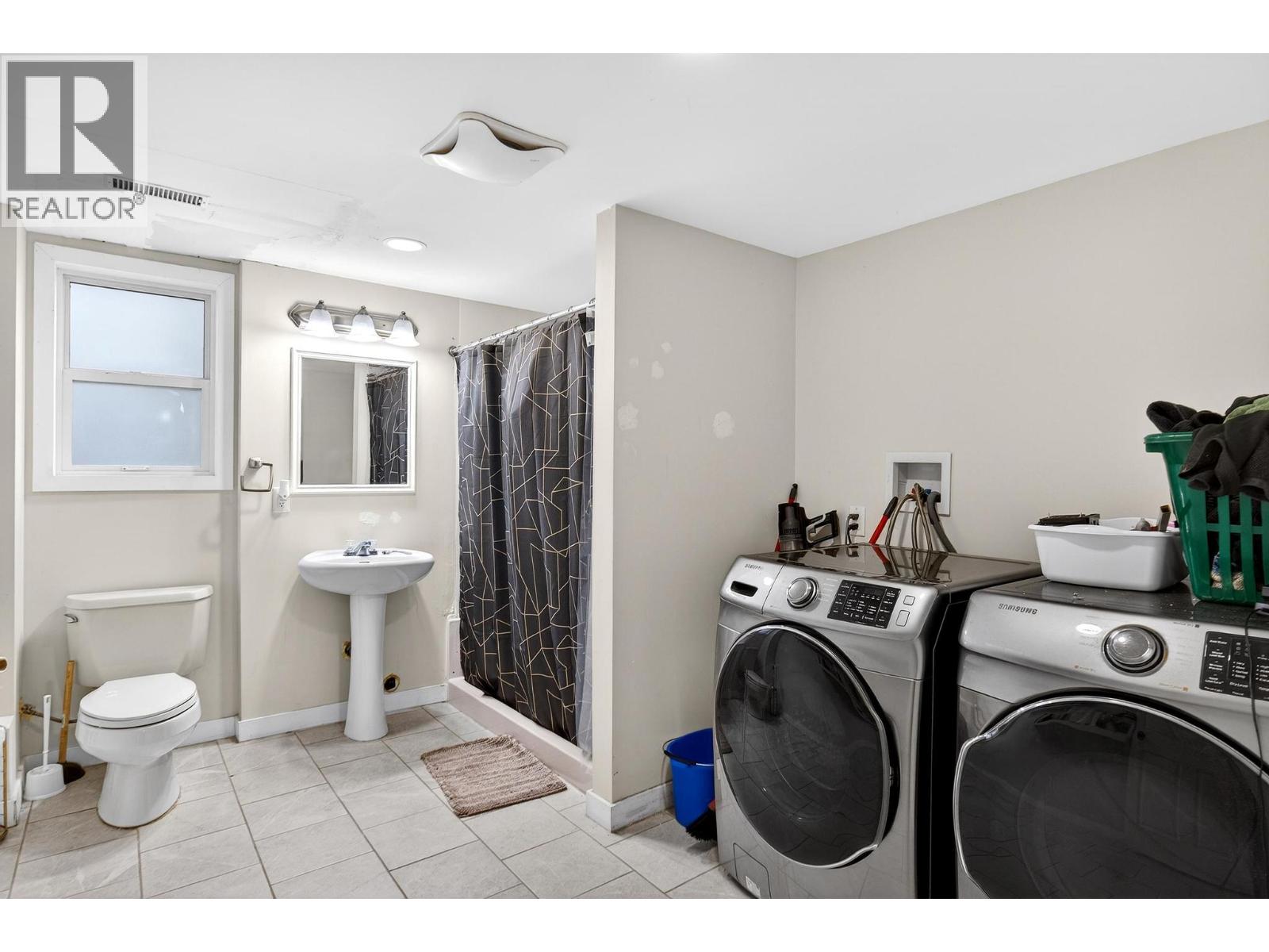  2848 Lower Glenrosa Road, West Kelowna