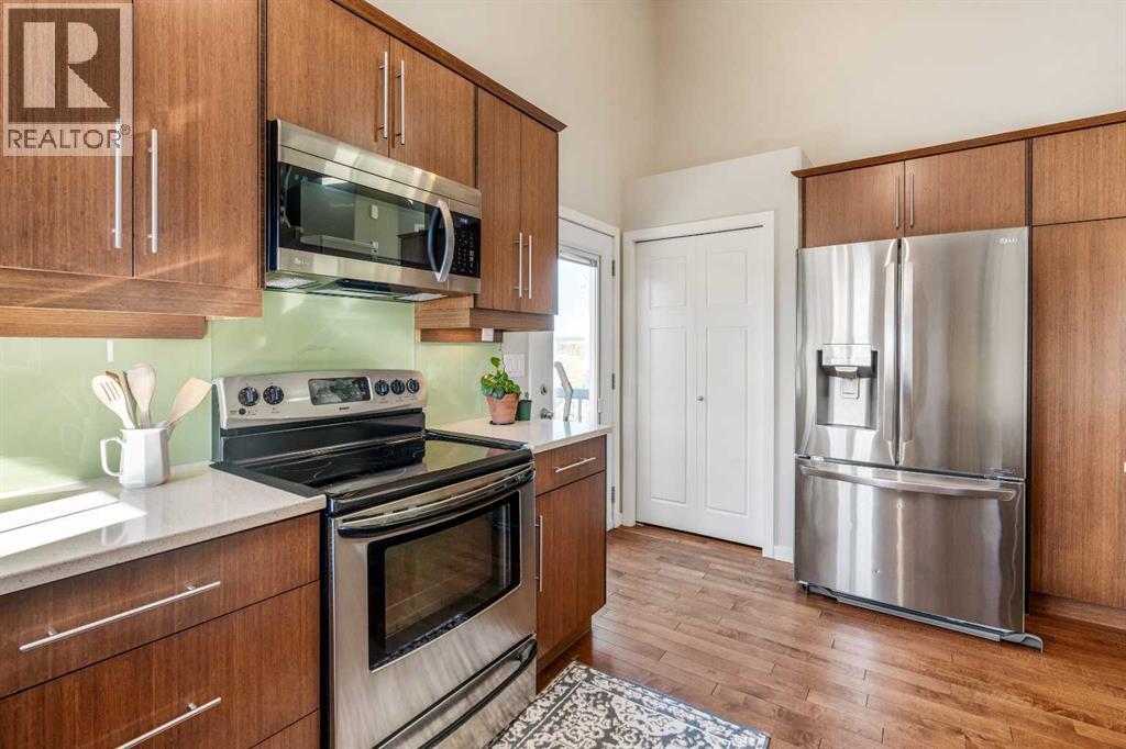 Single Family House 4 Level for Sale in  Sunridge Crescent W Sunridge Lethbridge 