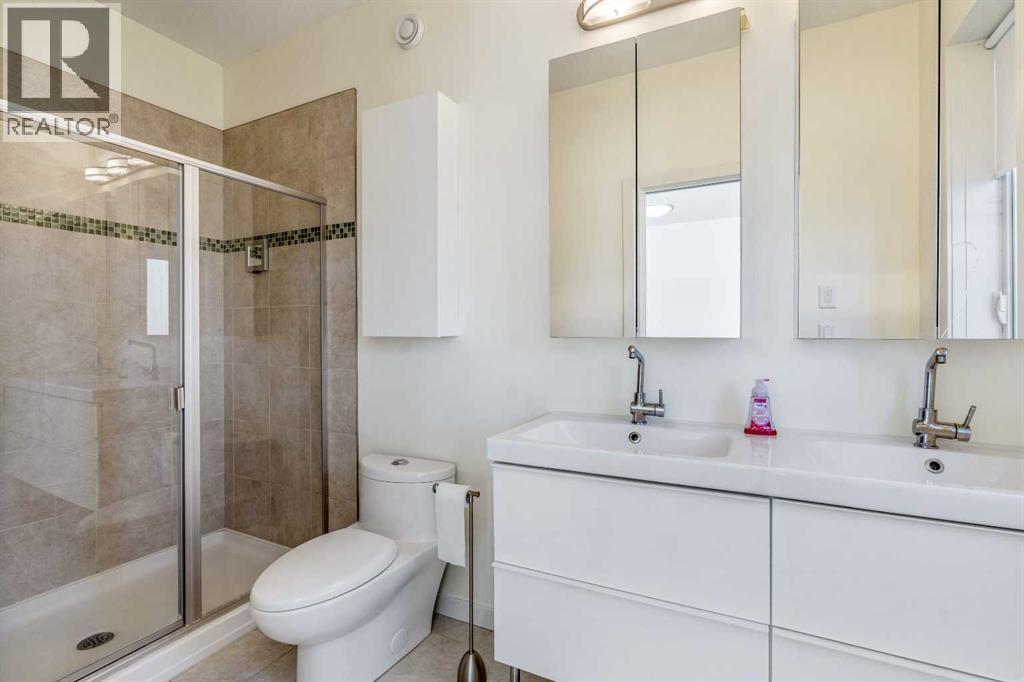 Single Family House 4 Level for Sale in  Sunridge Crescent W Sunridge Lethbridge 