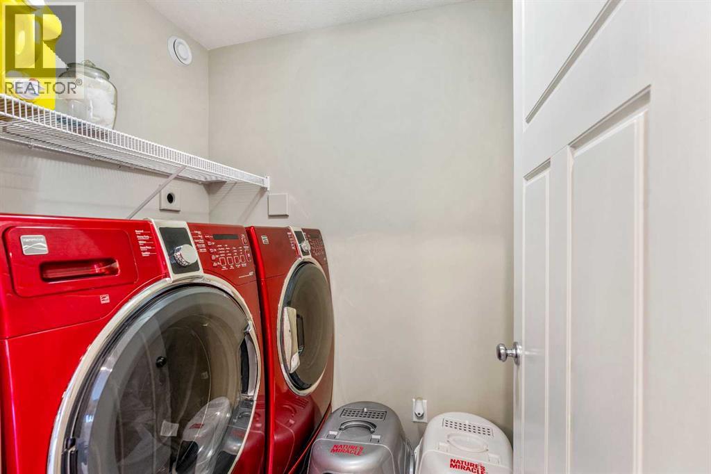 Single Family House 4 Level for Sale in  Sunridge Crescent W Sunridge Lethbridge 