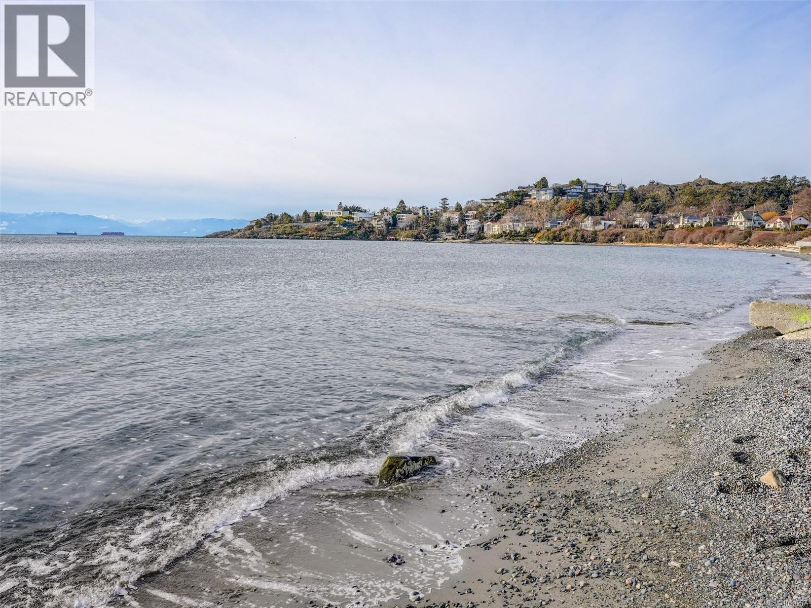  406 Beach Drive, Oak Bay