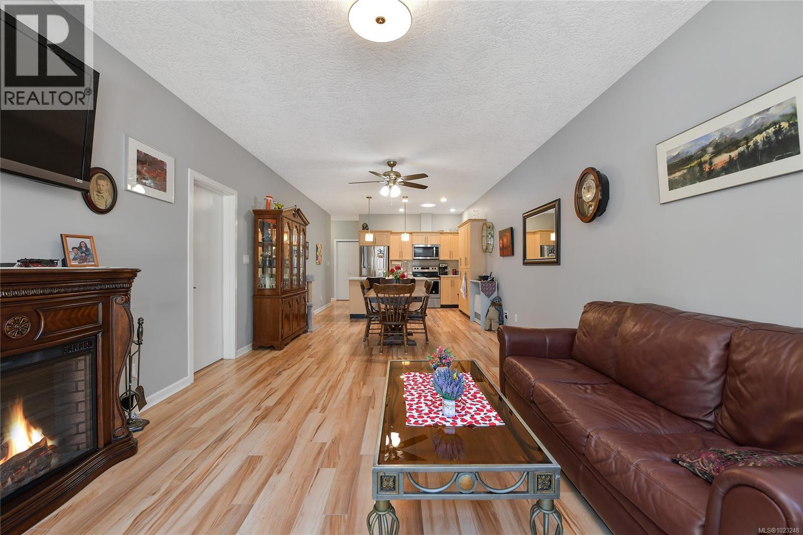 6308 SHAMBROOK Dr, Sooke