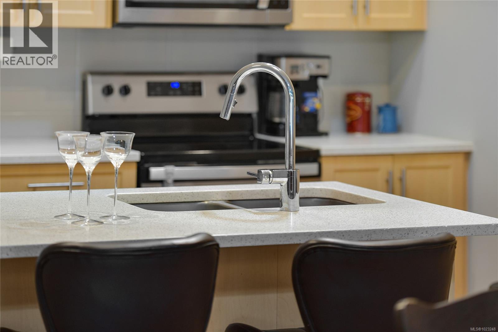 6308 SHAMBROOK Dr, Sooke