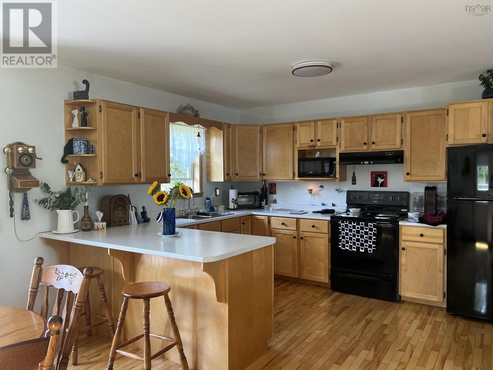 Property 3 of 18 of 46 Mary Etta Drive