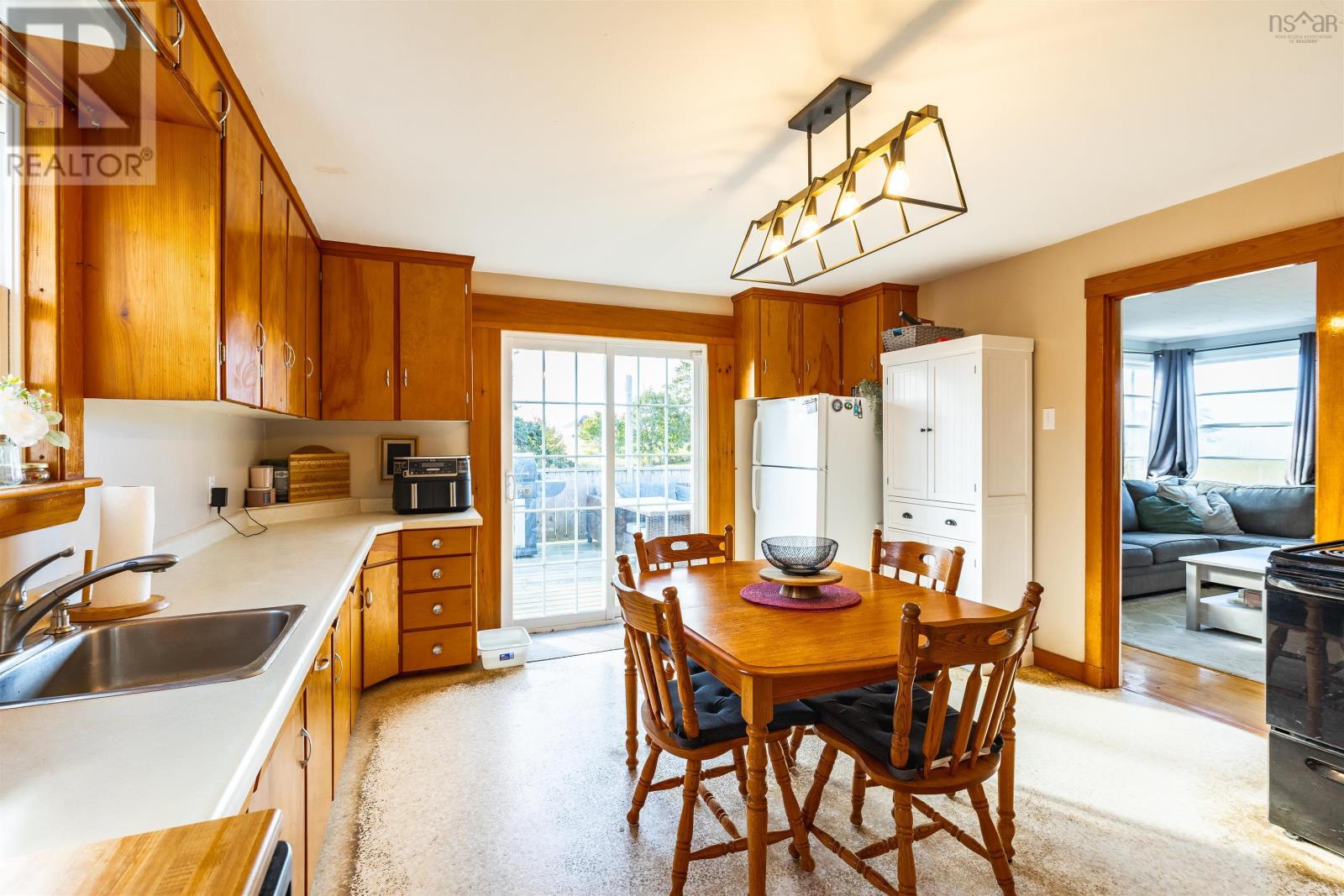 Property 3 of 28 of 41 School Street