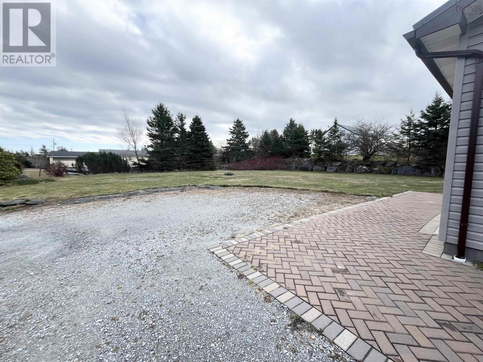 Property 35 of 48 of 472 Centreville South Side Road