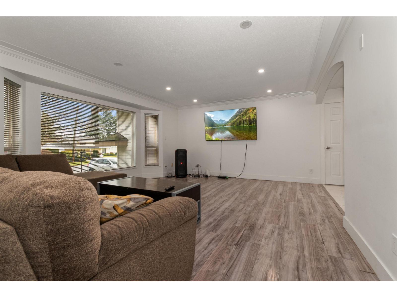 6755 LORNE DRIVE, Sardis South, Chilliwack