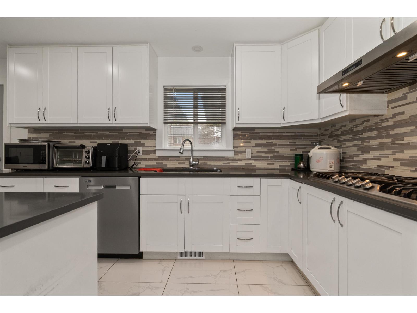 6755 LORNE DRIVE, Sardis South, Chilliwack