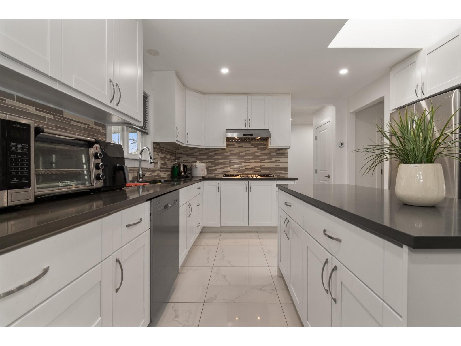 6755 LORNE DRIVE, Sardis South, Chilliwack