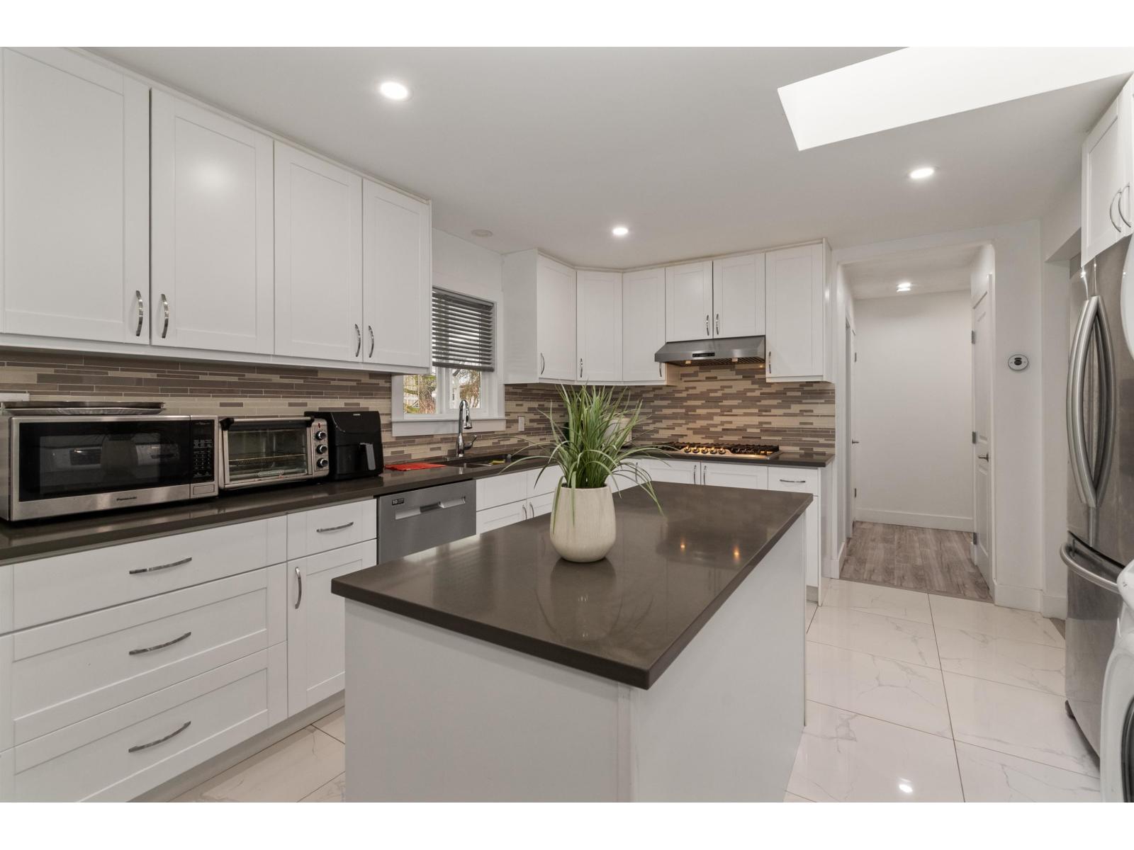 6755 LORNE DRIVE, Sardis South, Chilliwack