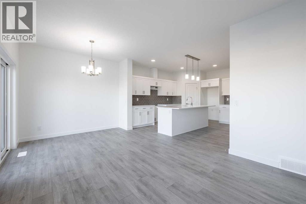 43 Heritage Manor, Cochrane