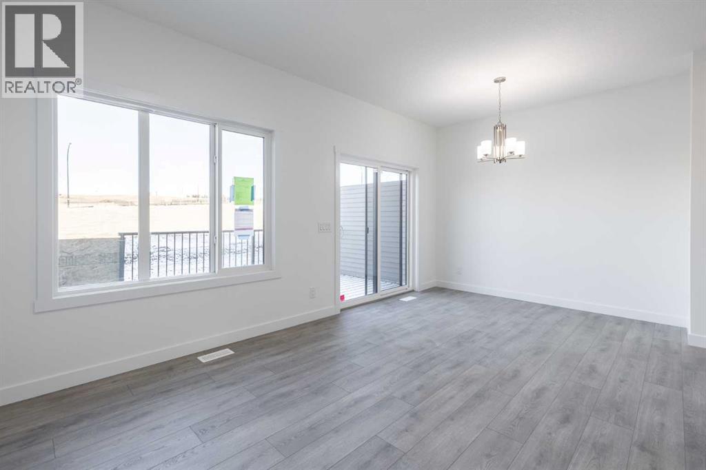 43 Heritage Manor, Cochrane