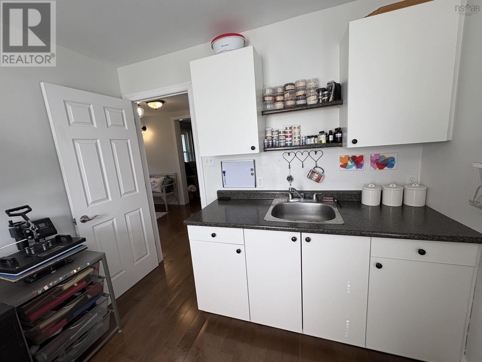 Property 33 of 48 of 21 Oak Street