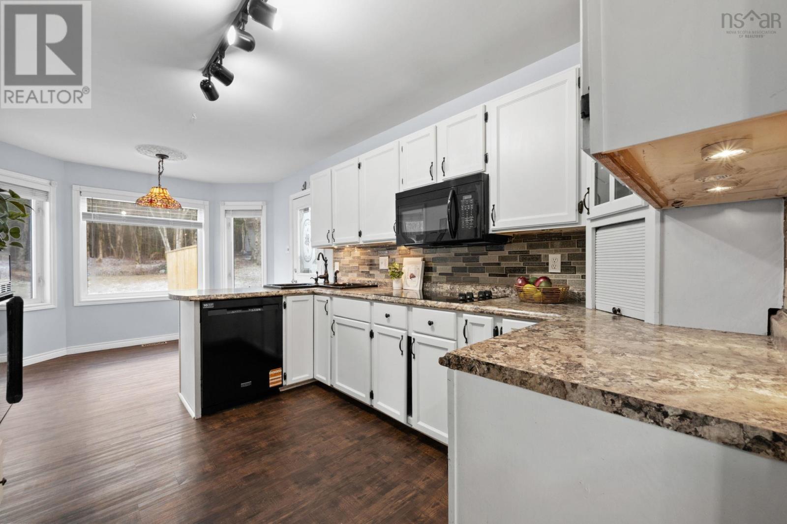 Property 12 of 50 of 95 Auburn Drive