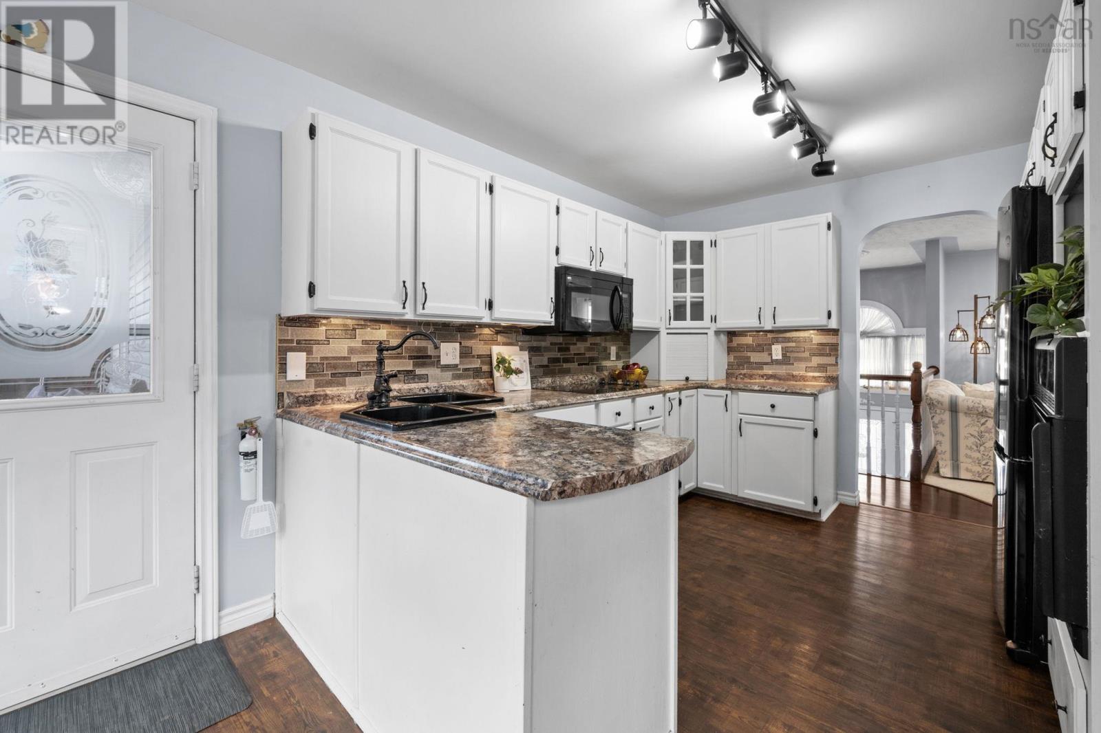 Property 17 of 50 of 95 Auburn Drive