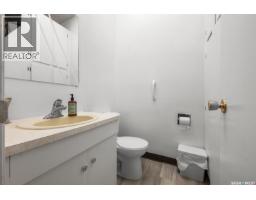 1840 Rose Street, Regina, SK S4P0J2 Photo 7