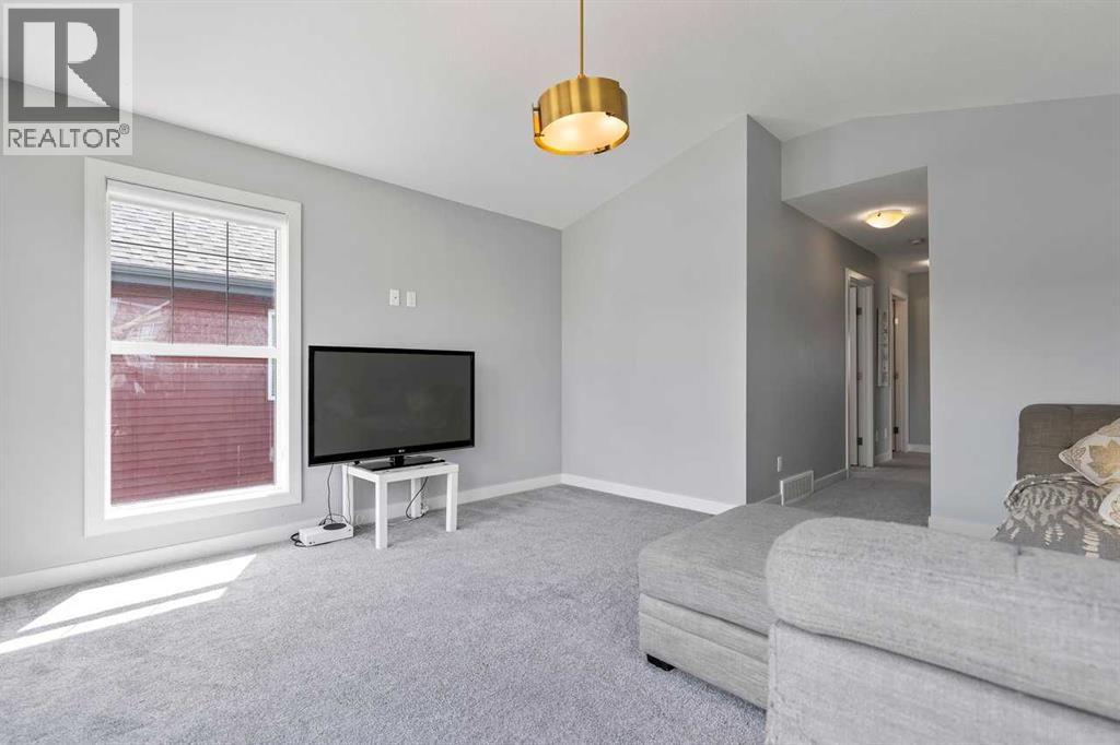 79 Sunrise Way, Cochrane