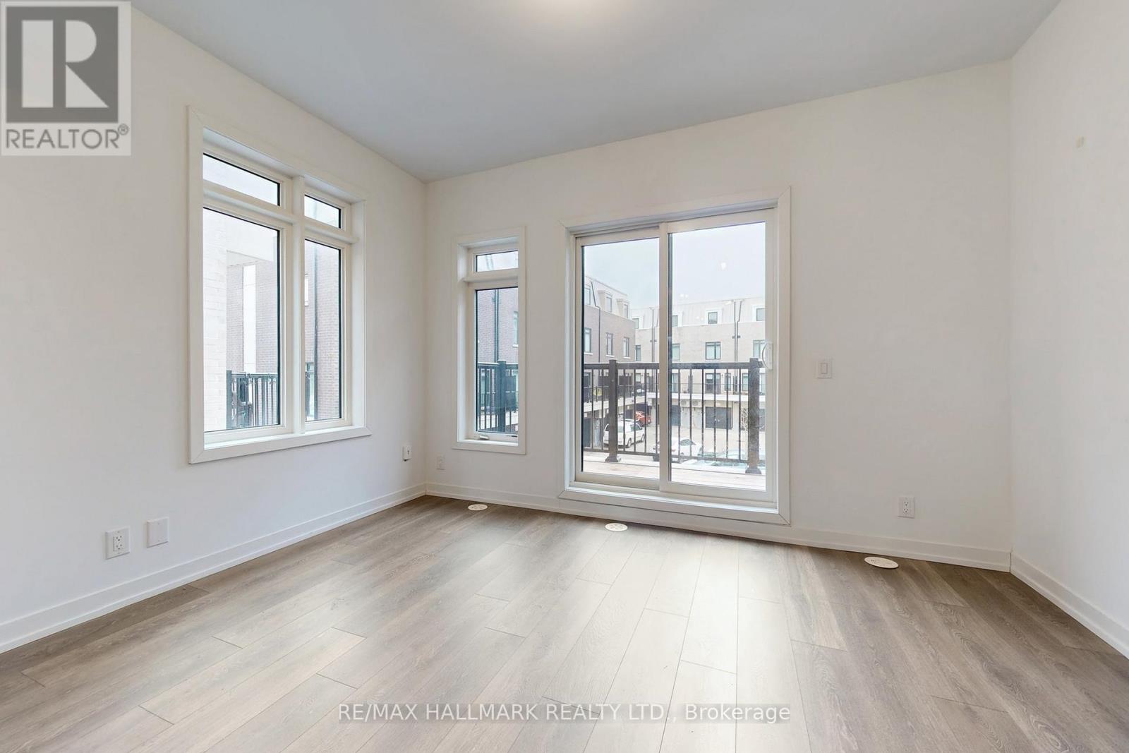 68A TISDALE AVENUE - Photo 5 of 46, Toronto (Victoria Village), Ontario