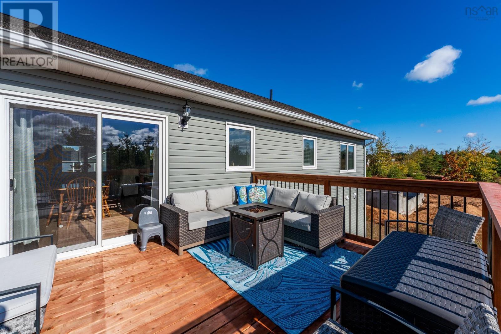 Property 10 of 40 of 4 Acorn Lane