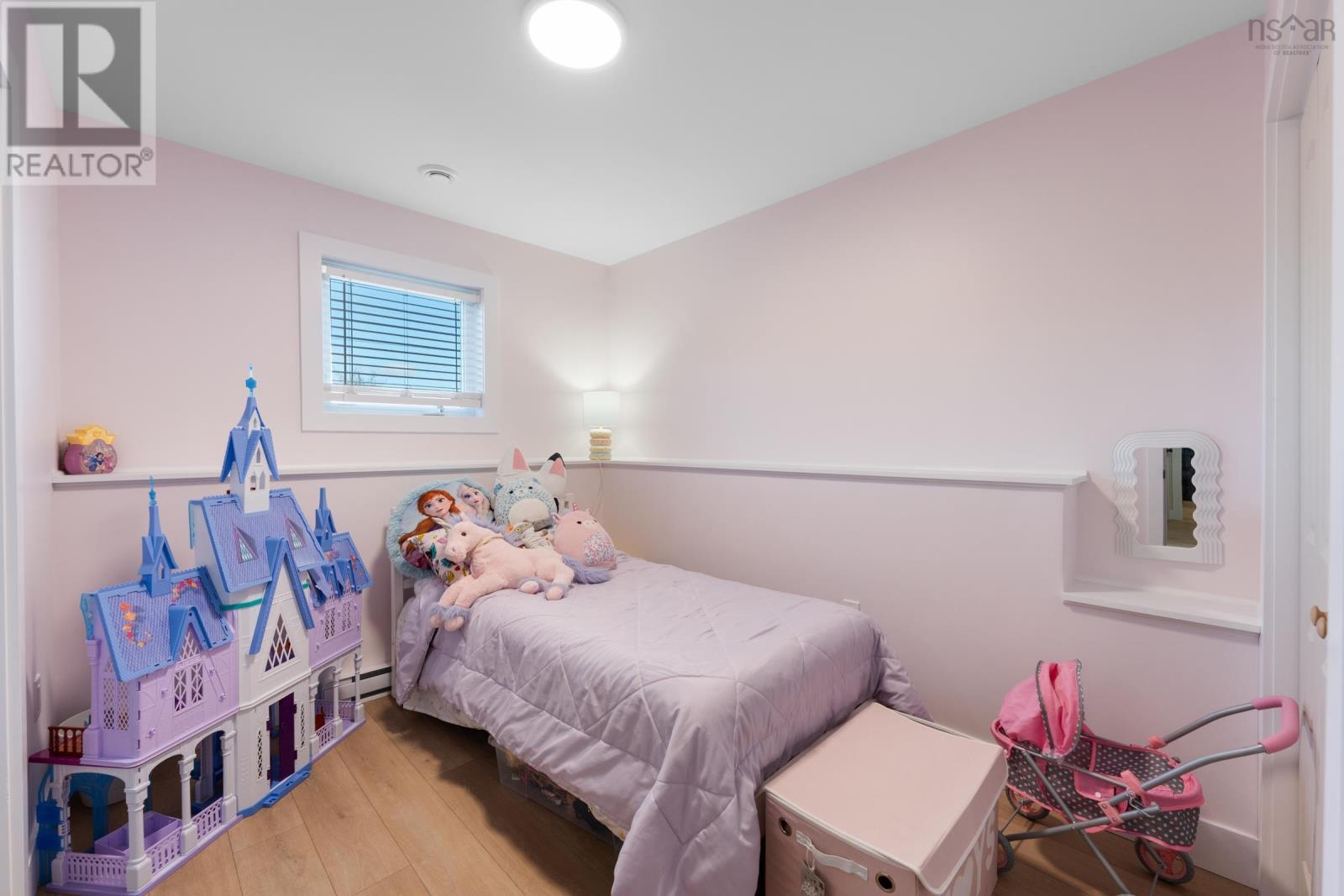 Property 38 of 40 of 4 Acorn Lane