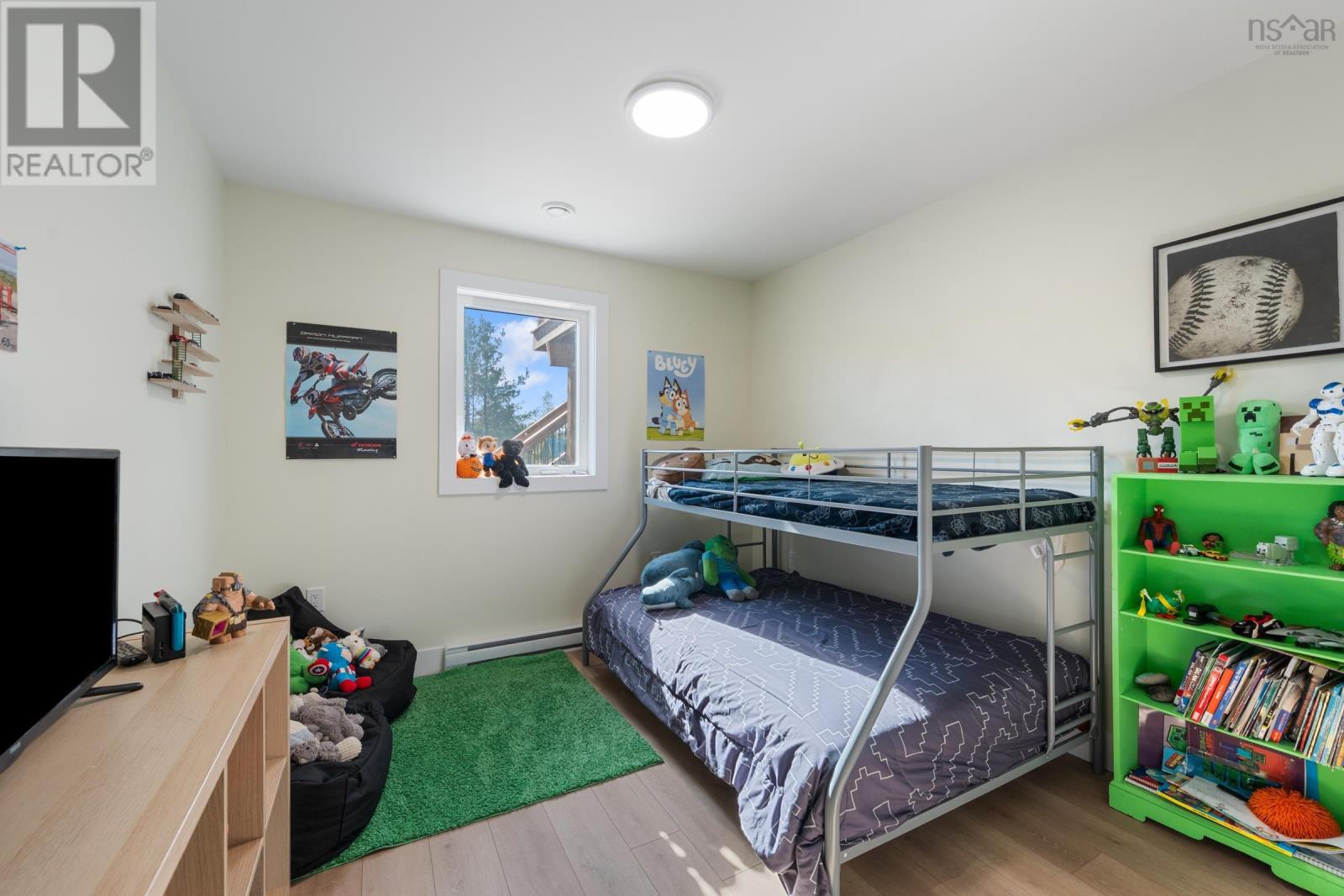 Property 36 of 40 of 4 Acorn Lane