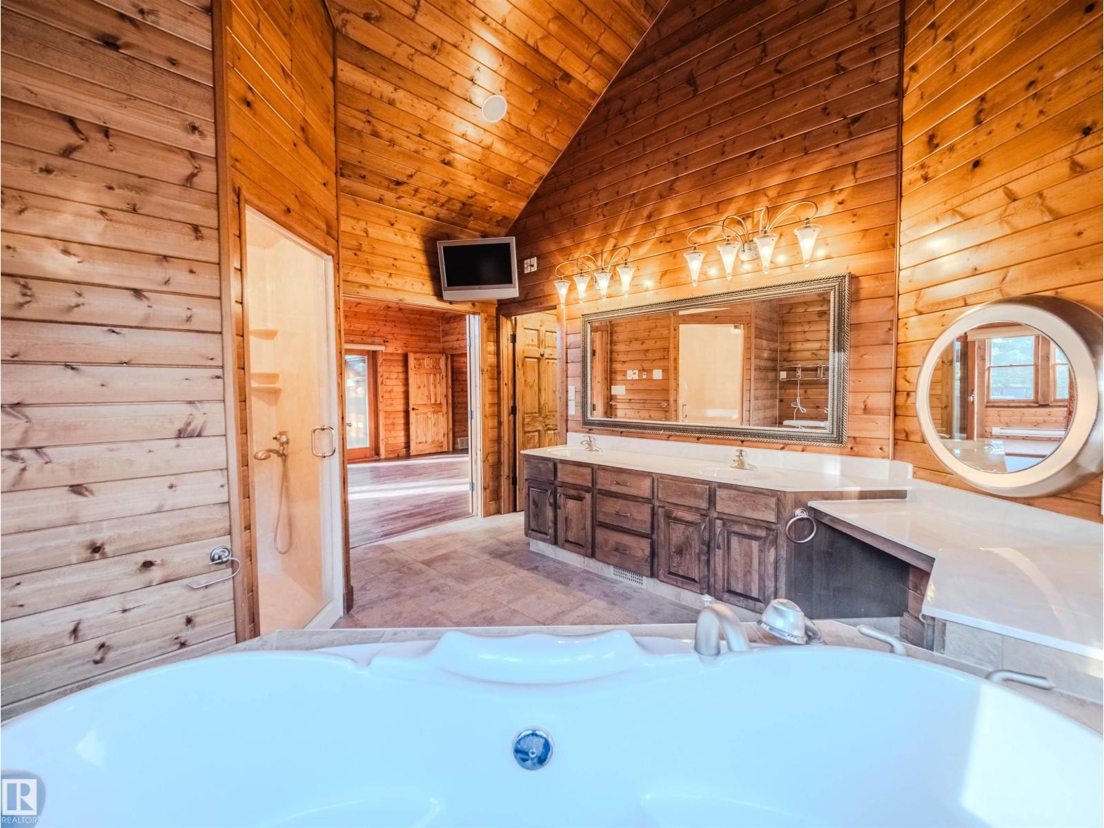 52117 RR 213, Rural Strathcona County