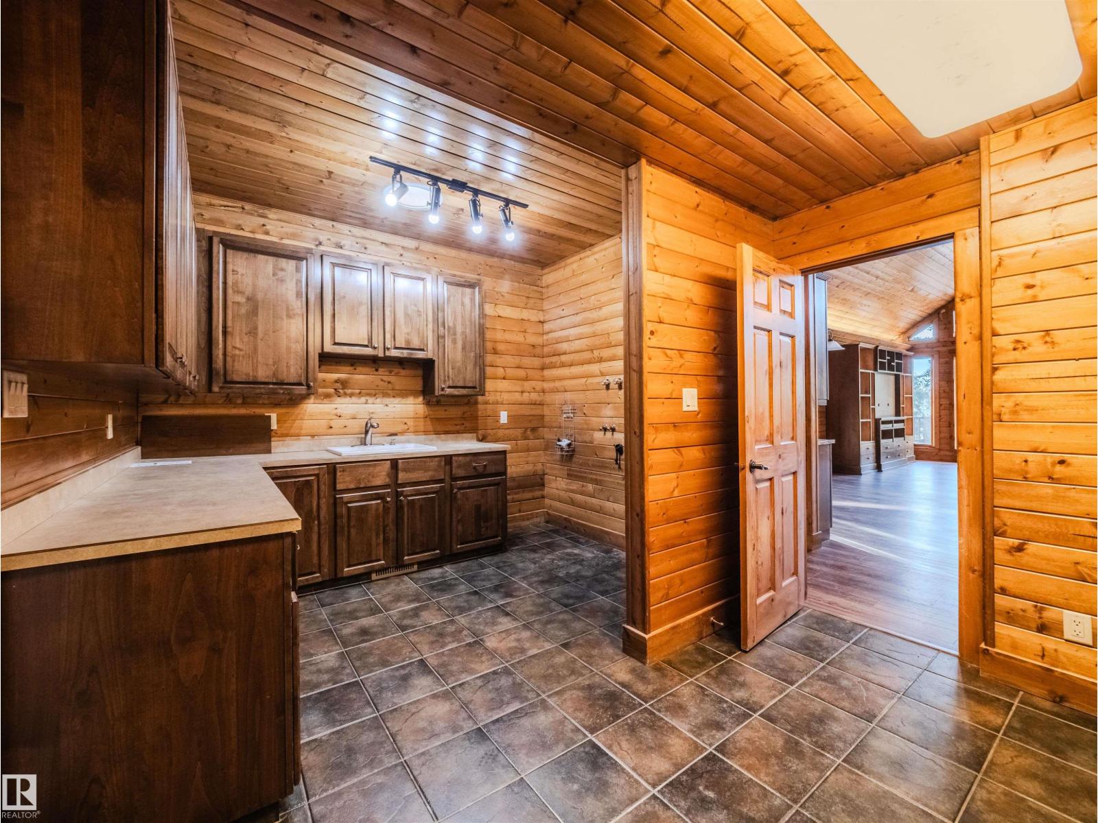 52117 RR 213, Rural Strathcona County