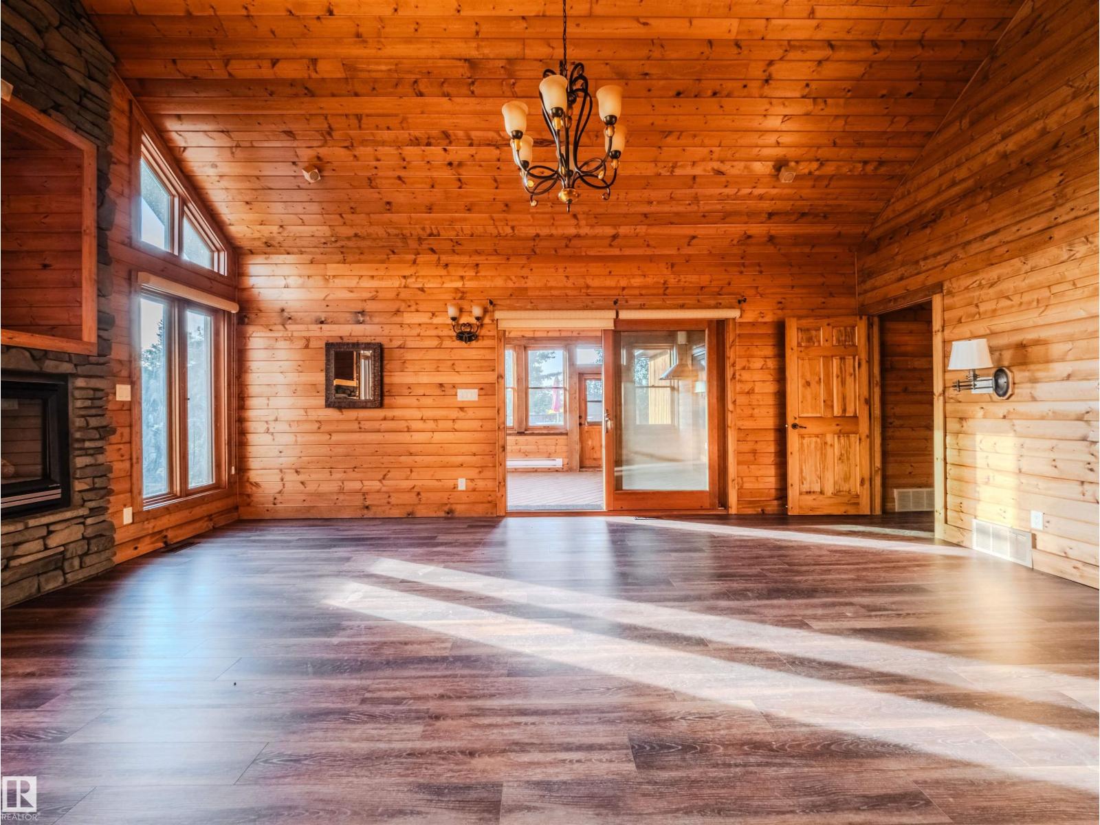 52117 RR 213, Rural Strathcona County