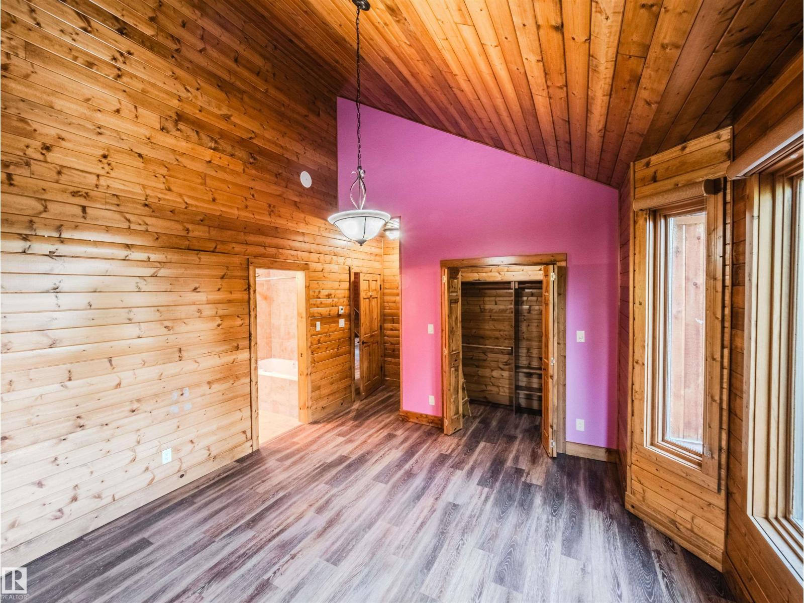 52117 RR 213, Rural Strathcona County