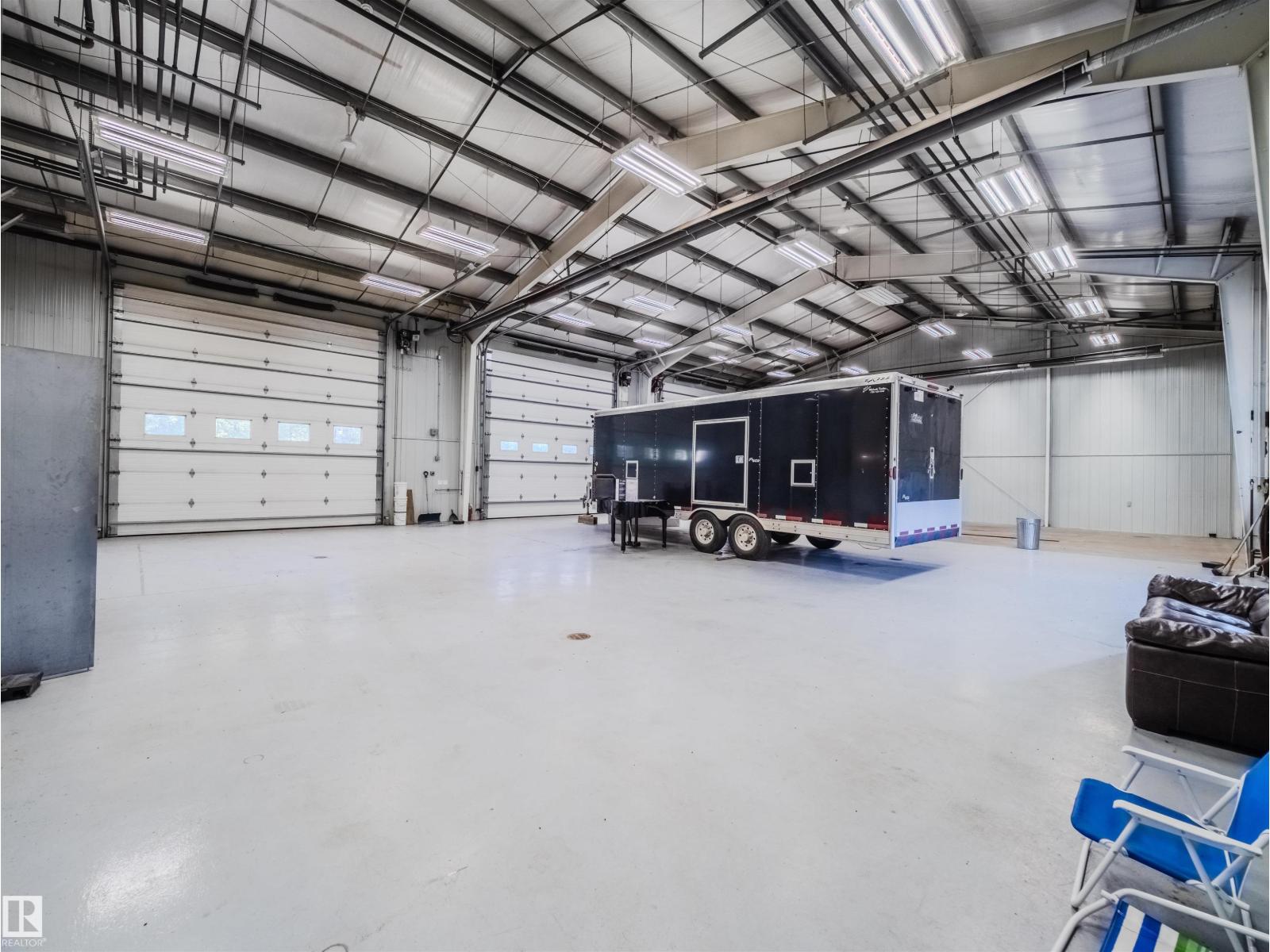 52117 RR 213, Rural Strathcona County