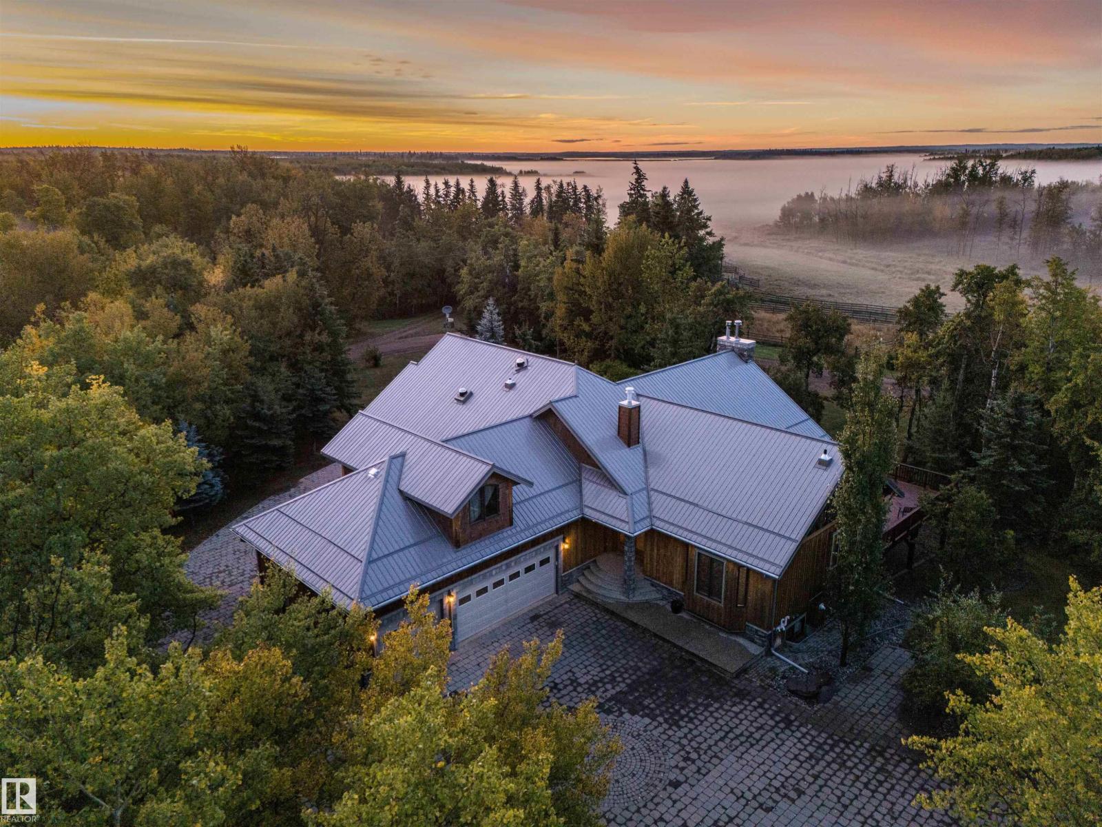 52117 RR 213, Rural Strathcona County