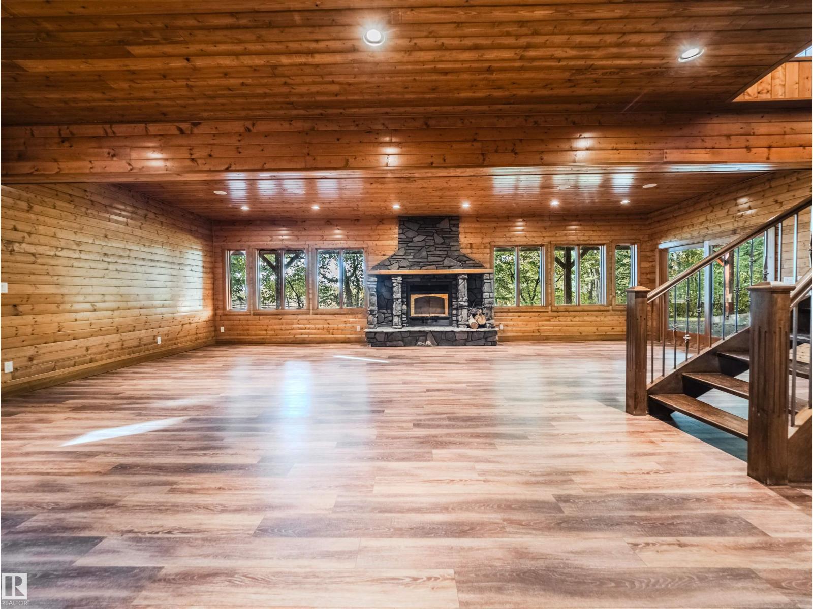 52117 RR 213, Rural Strathcona County