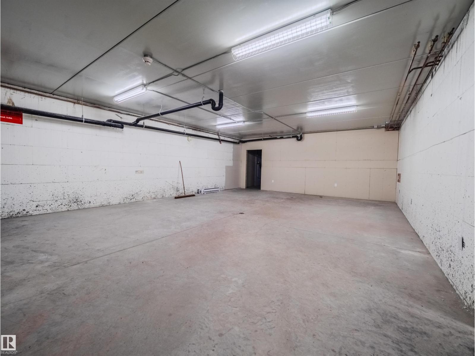 52117 RR 213, Rural Strathcona County