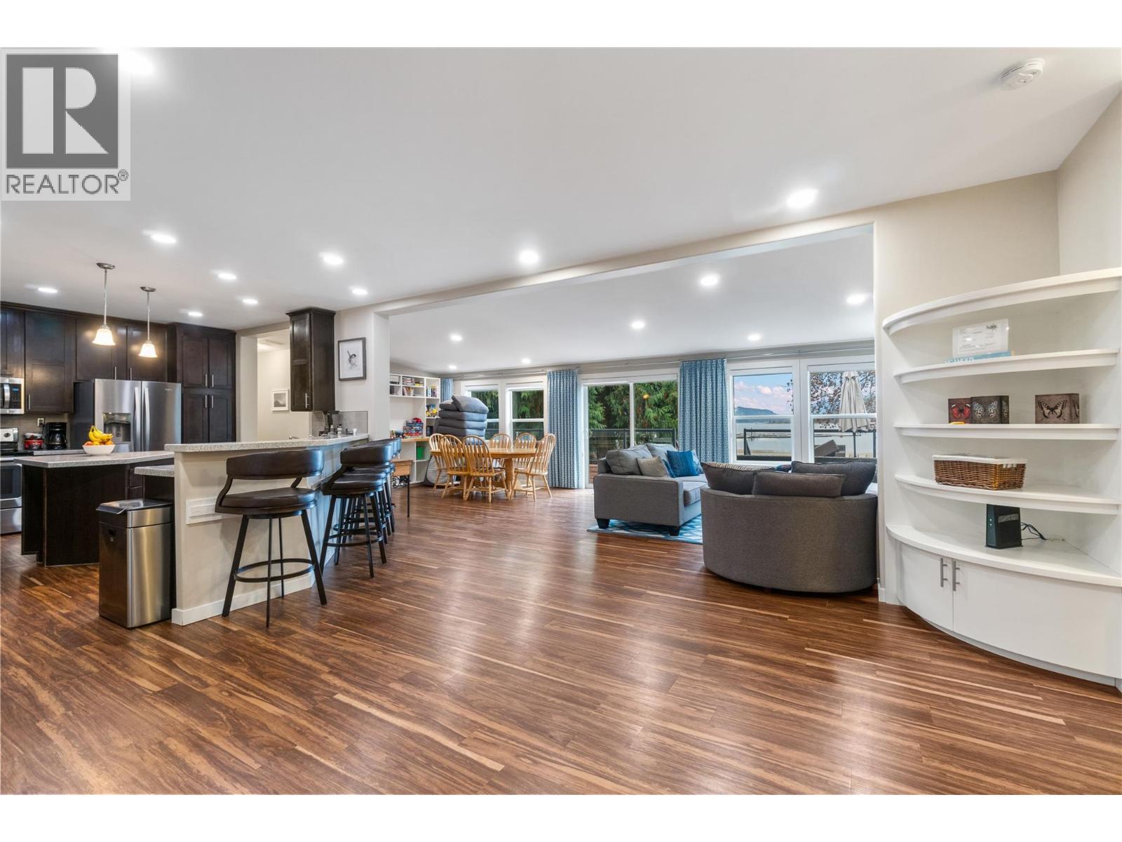  405 97A Highway, Sicamous