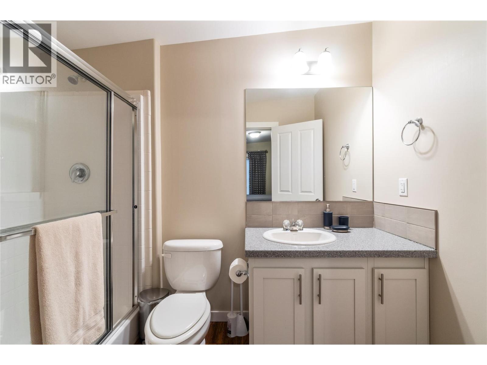  405 97A Highway, Sicamous