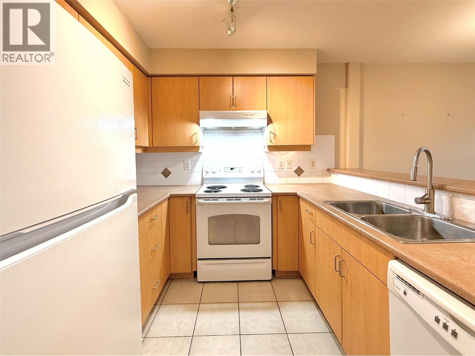 7600 COTTONWOOD Drive Unit# 432, Osoyoos