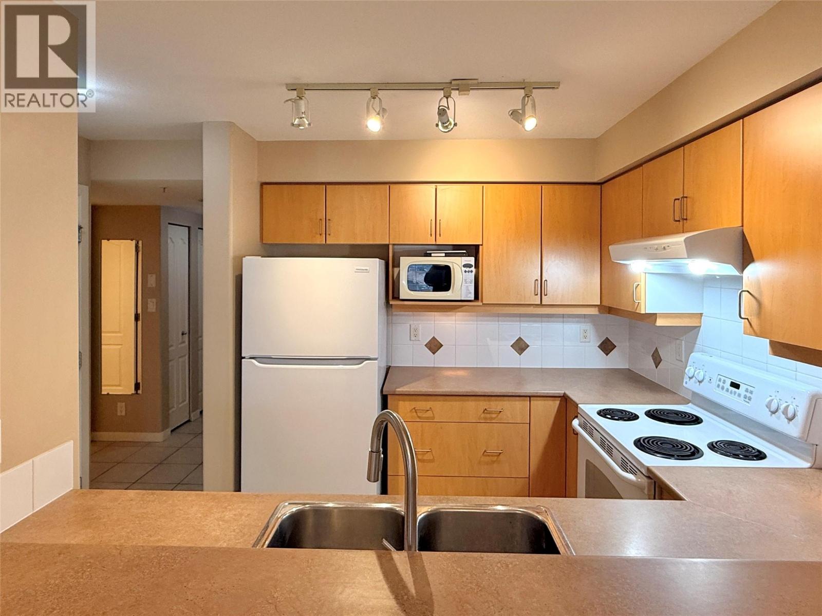 7600 COTTONWOOD Drive Unit# 432, Osoyoos