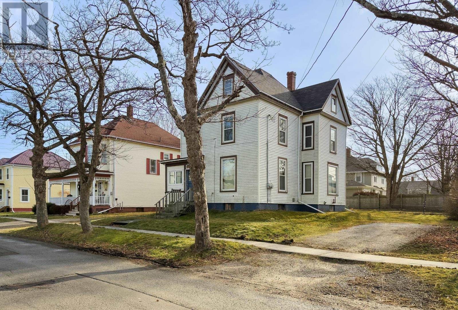 Property 3 of 22 of 19 Porter Street