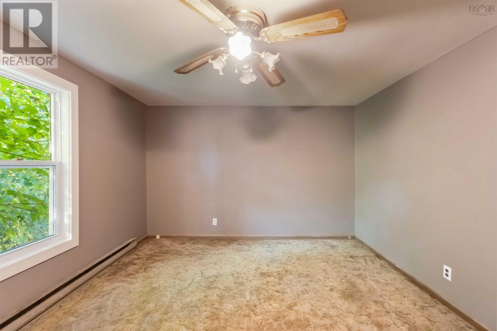 Property 27 of 38 of 736 Cambridge Road