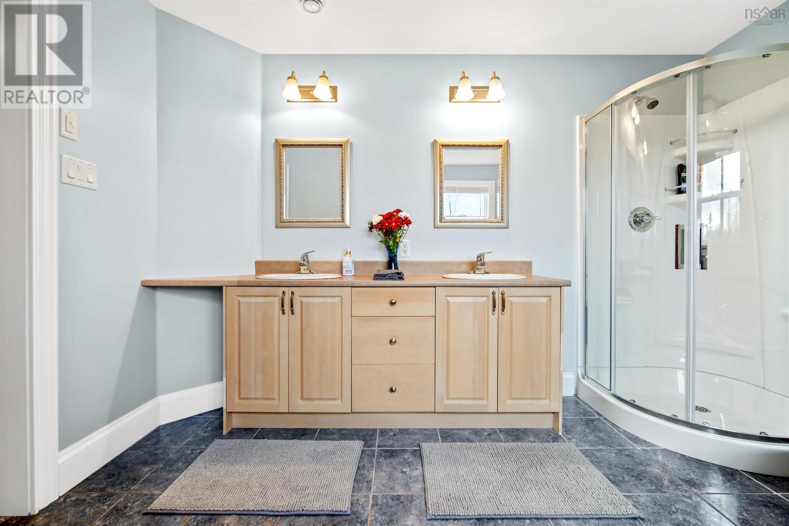 Property 40 of 48 of 139 Delmerle Drive