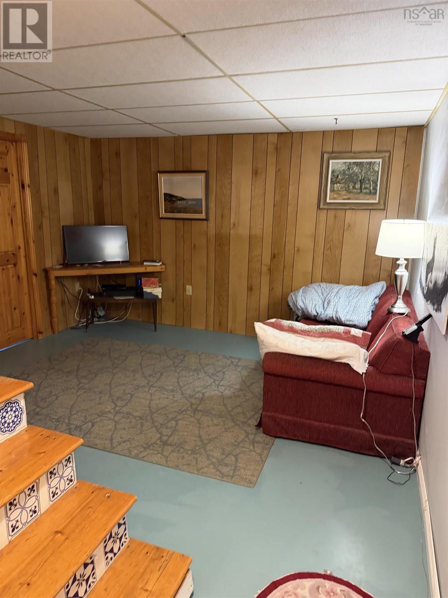 Property 27 of 36 of 22 MacDougall