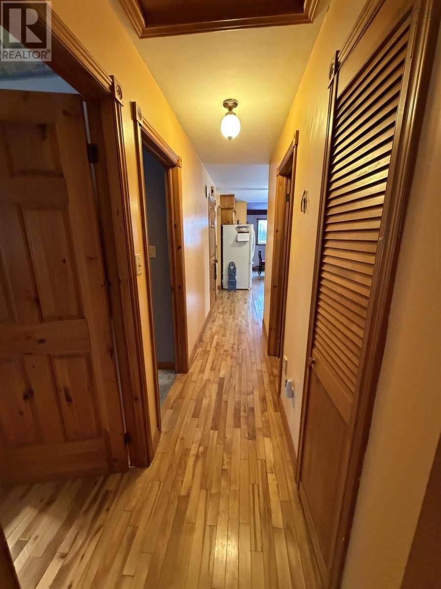 Property 16 of 36 of 22 MacDougall