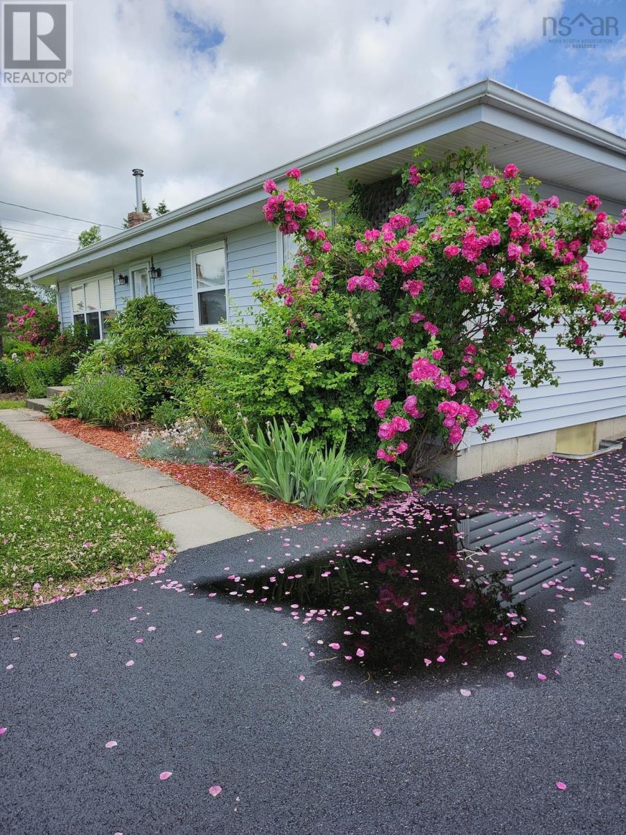 Property photo of 22 MacDougall