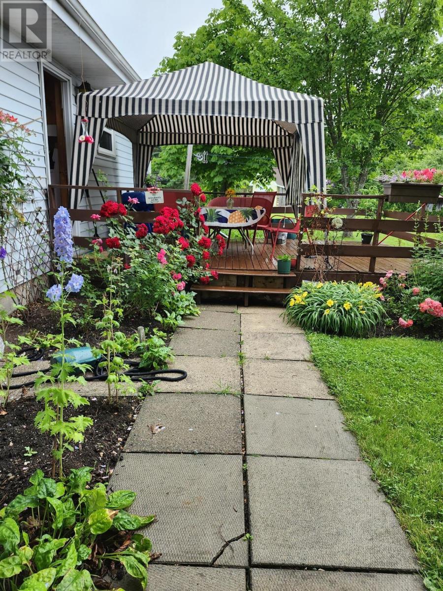 Property 31 of 36 of 22 MacDougall